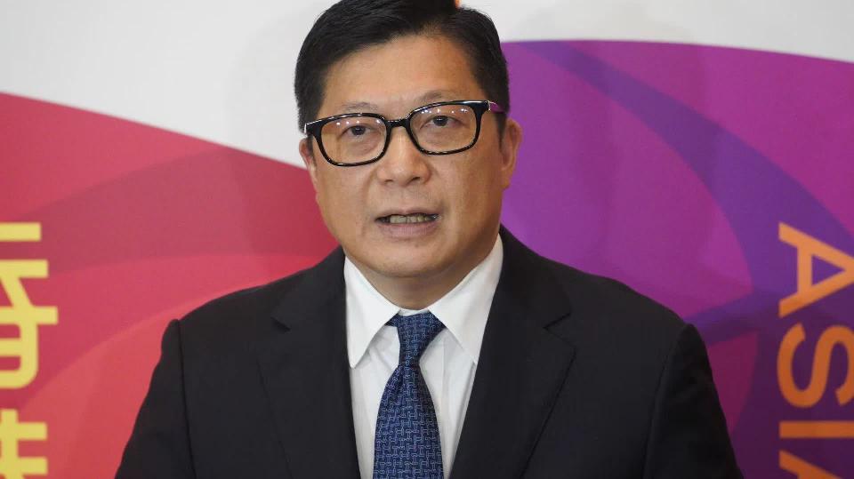 鄧炳強去信《每日電訊報》斥誤導性評論侮辱讀者智商