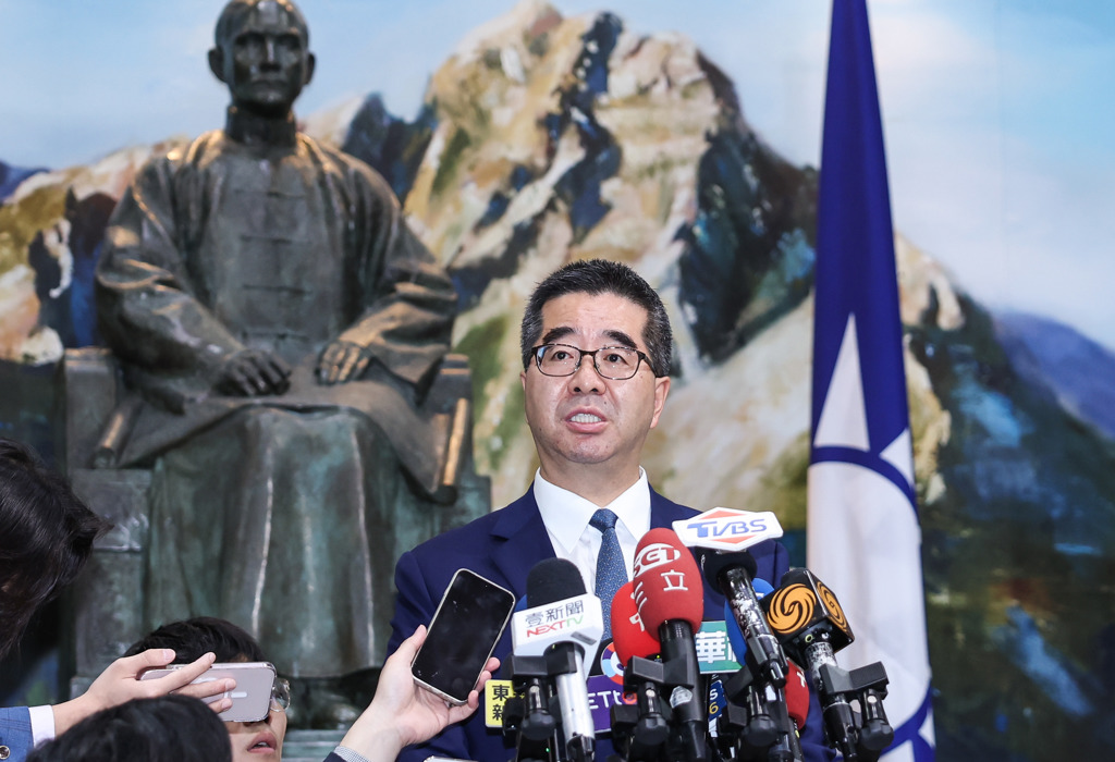 曝马英九完全不见他，萧旭岑出面哽咽自清：很多事长辈忘了、质疑能怎么办？