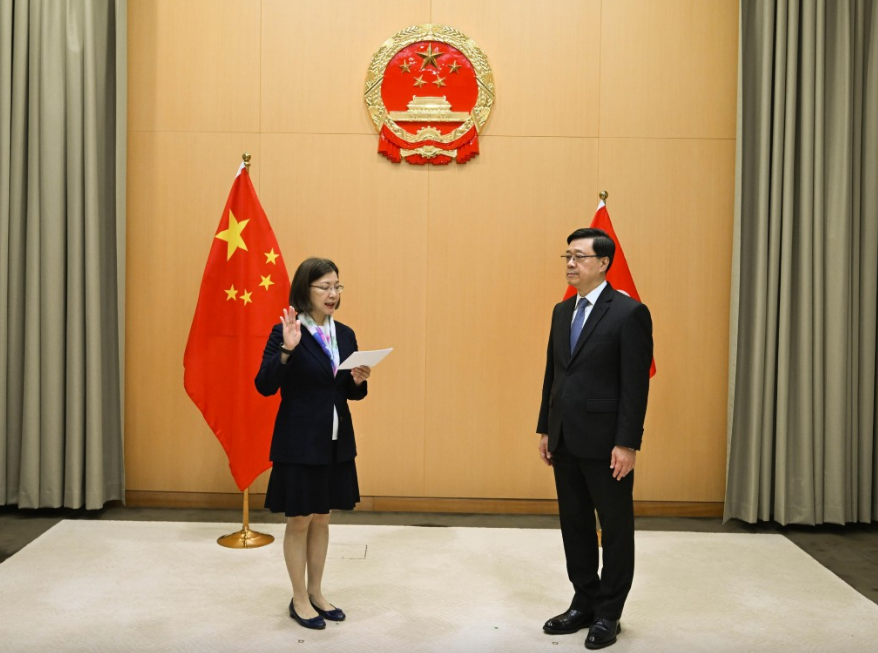 拆解謝小華獲青睞原因，改家庭安排重出江湖