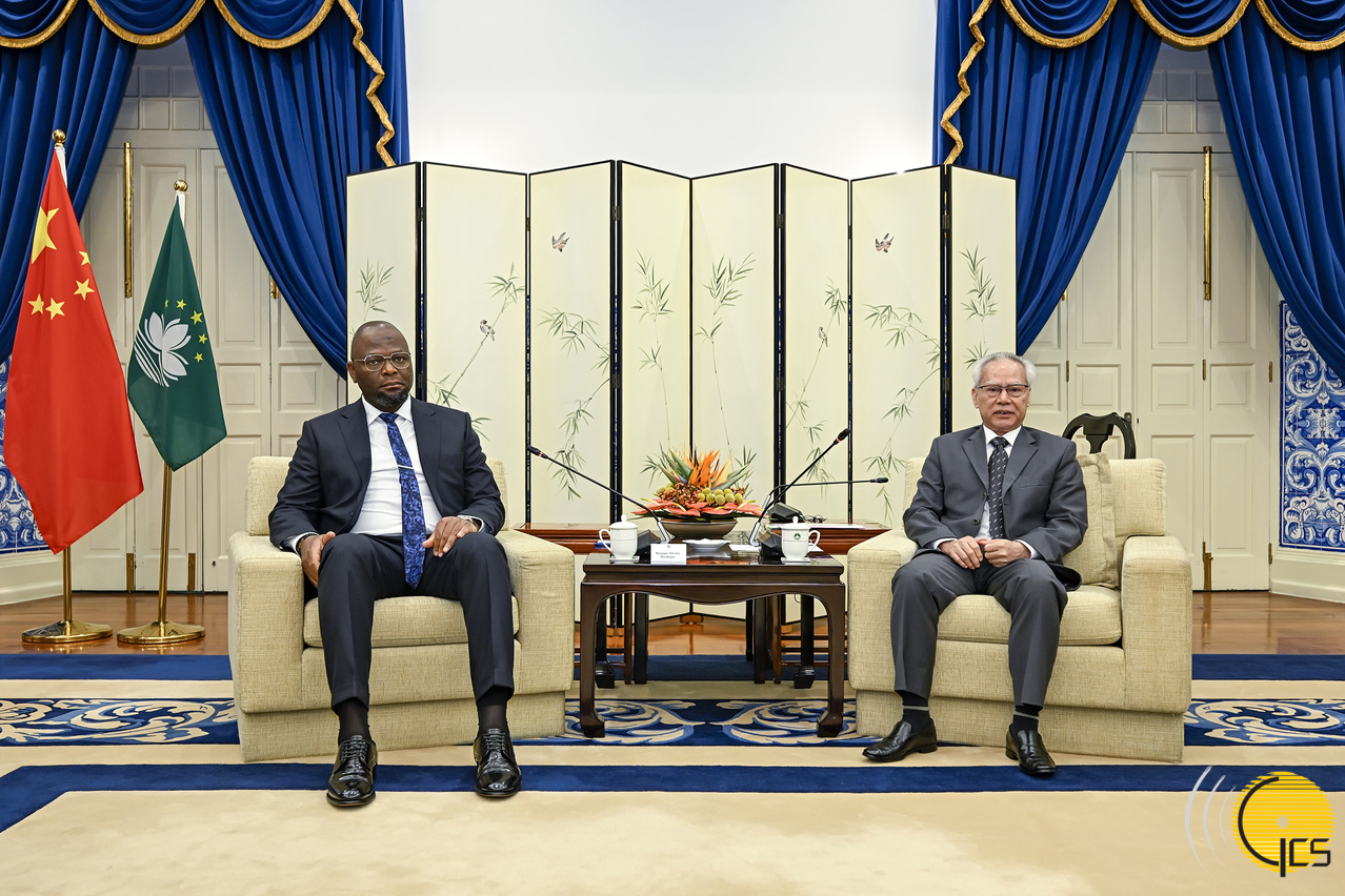 行政長官岑浩輝會見葡語都市聯盟會員大會代表團