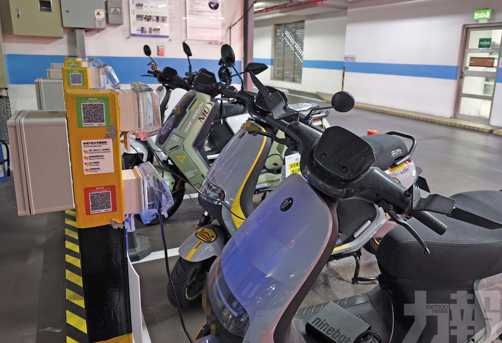 車主憂「掃碼充電」為收費鋪路 業界籲設超時佔用費阻「霸位」