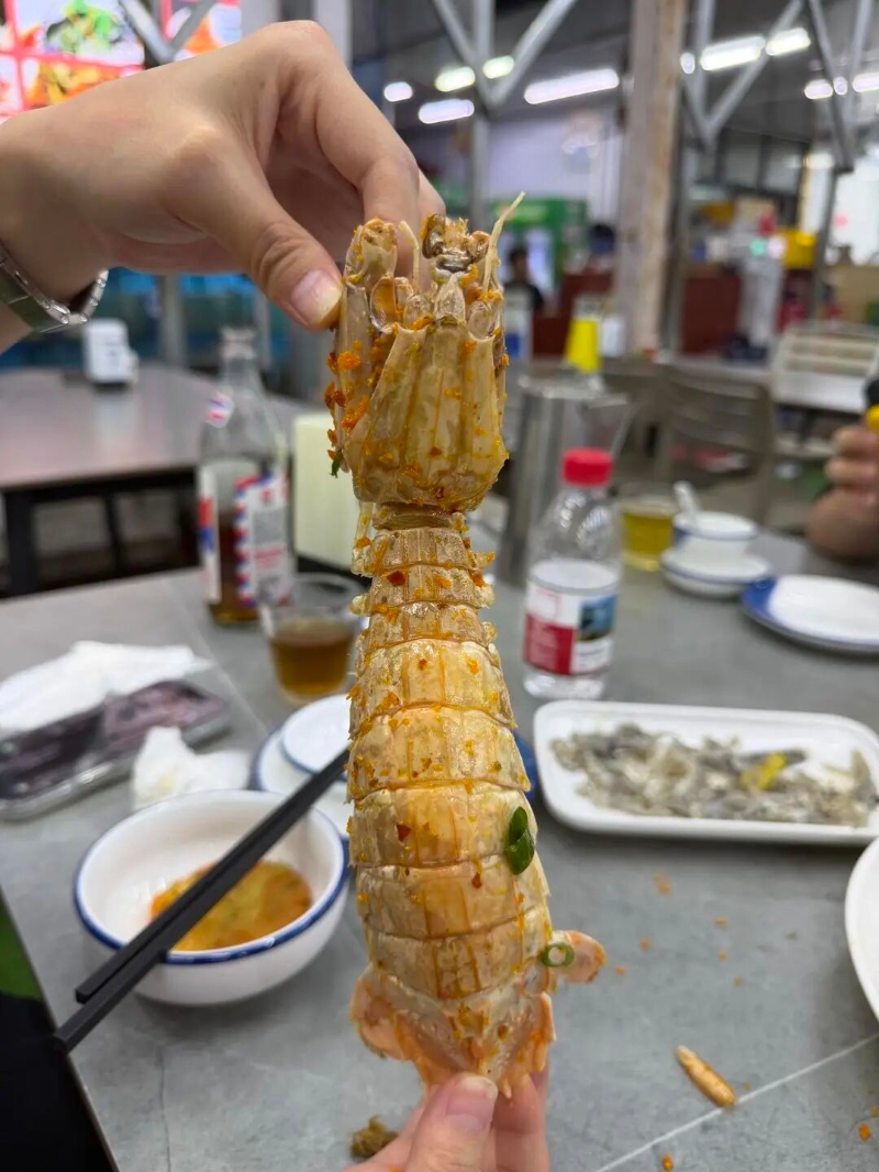 “4只皮皮虾1035元”消费者再发声：否认“想吃白食”